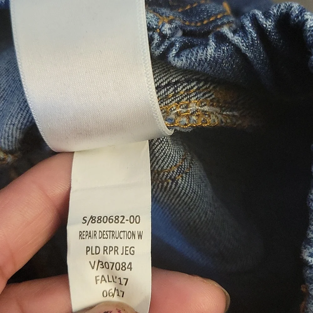 BABY GAP 1969  Distressed Patch Legging Jean